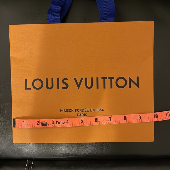Small Louis Vuitton Shopping Bag - Picture 3 of 8